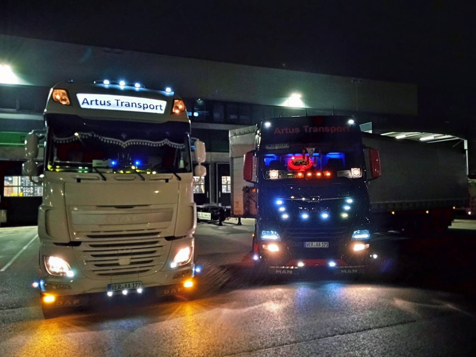 Artus Containertransport Fuhrpark LKW Spedition Nacht